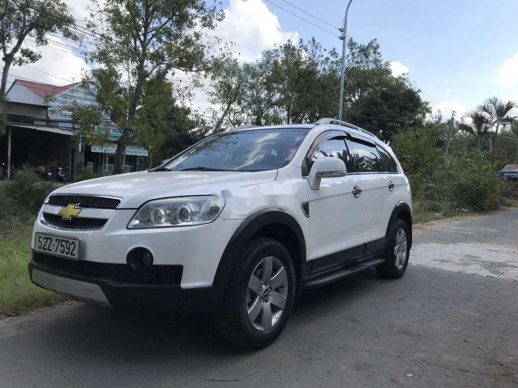 Chevrolet Captiva   LT   2007 - Bán Chevrolet Captiva LT đời 2007, màu trắng xe gia đình, giá 225tr