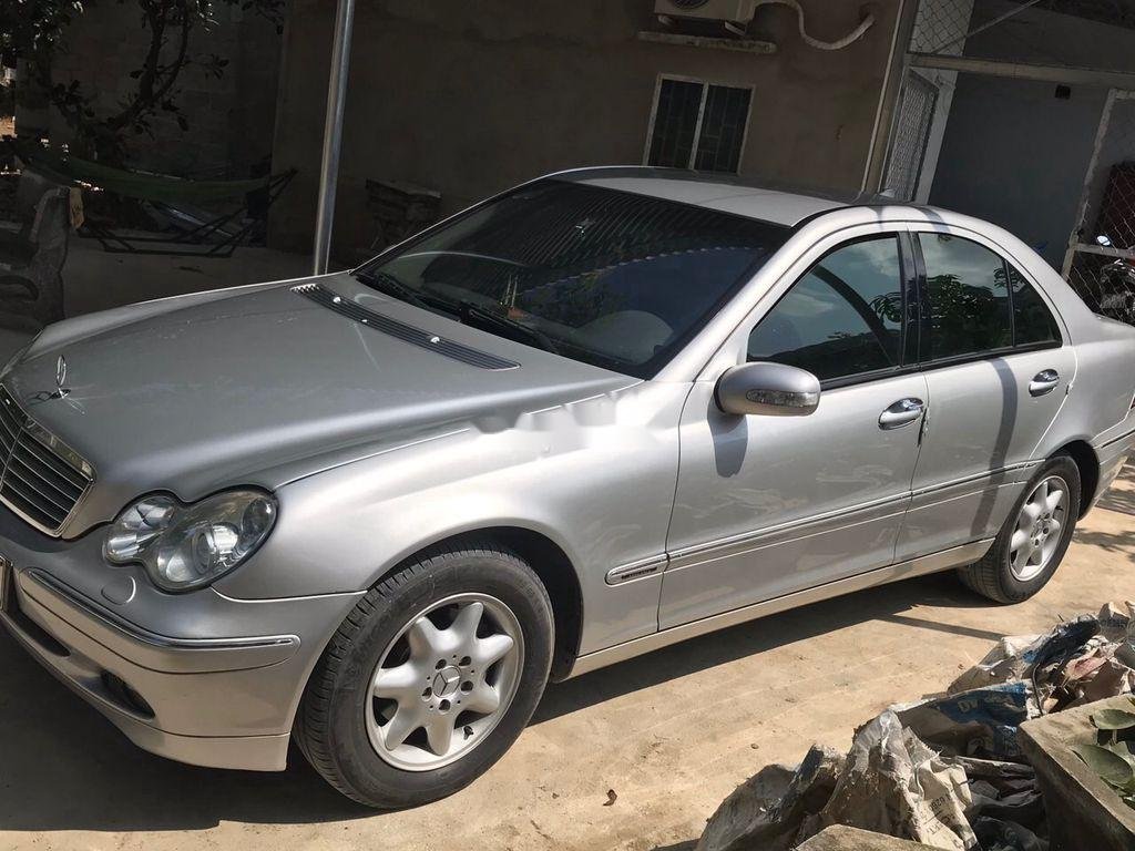 Mercedes-Benz C class  C180  2004 - Bán xe Mercedes C180 sản xuất năm 2004, màu bạc