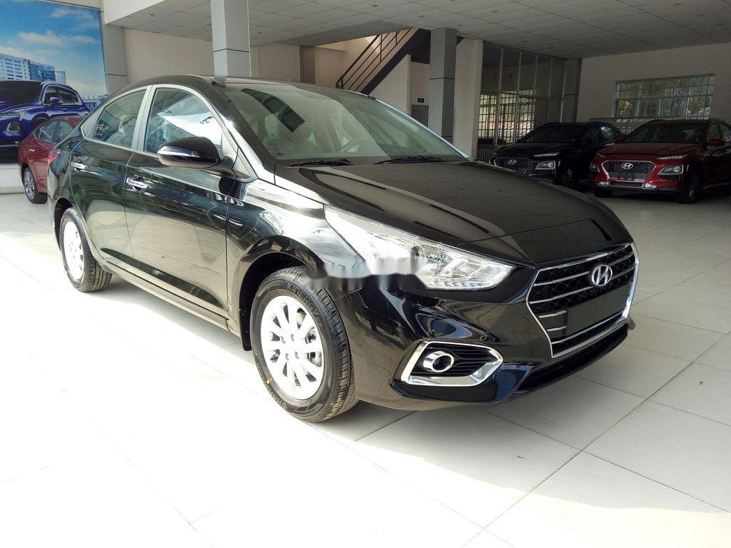 Hyundai Accent    2020 - Bán Hyundai Accent đời 2020, màu đen, 495 triệu