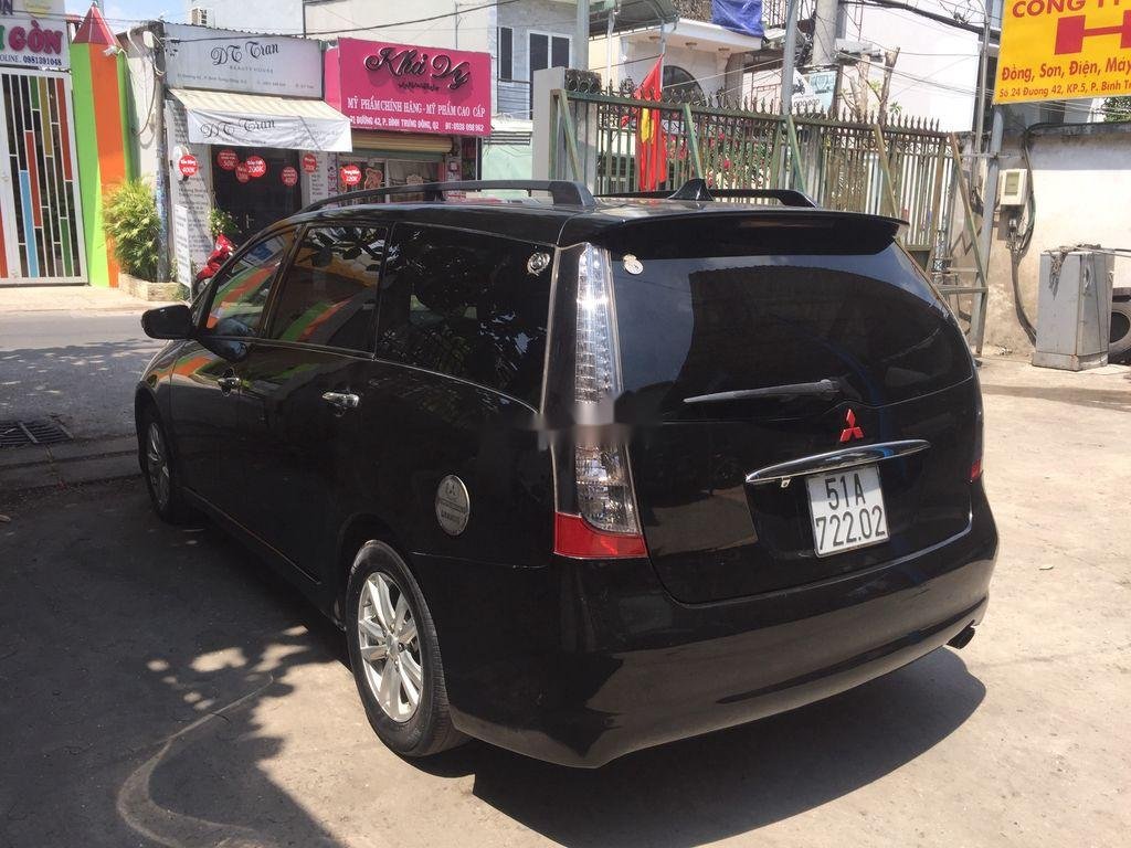 Mitsubishi Grandis 2005 - Bán xe Mitsubishi Grandis sản xuất 2005, màu đen chính chủ