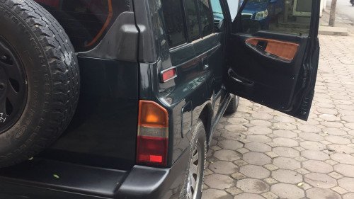 Suzuki Vitara 2004 - Bán Suzuki Vitara đời 2004, màu xanh lam