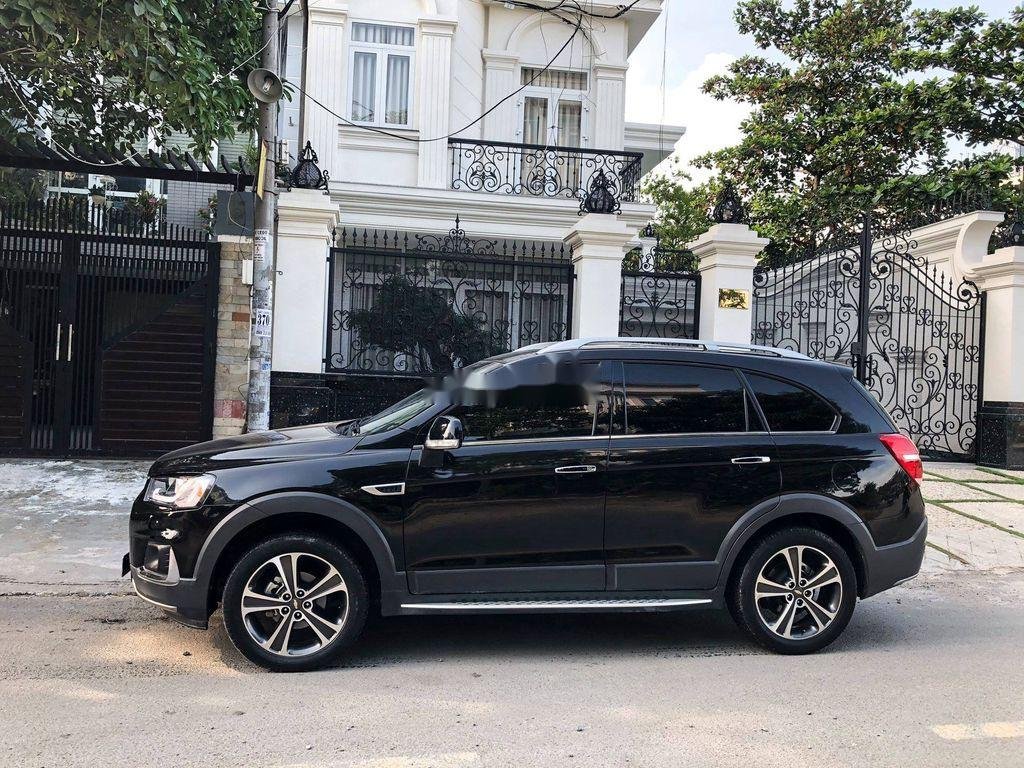 Chevrolet Captiva   2018 - Cần bán gấp Chevrolet Captiva đời 2019, màu đen, 688 triệu