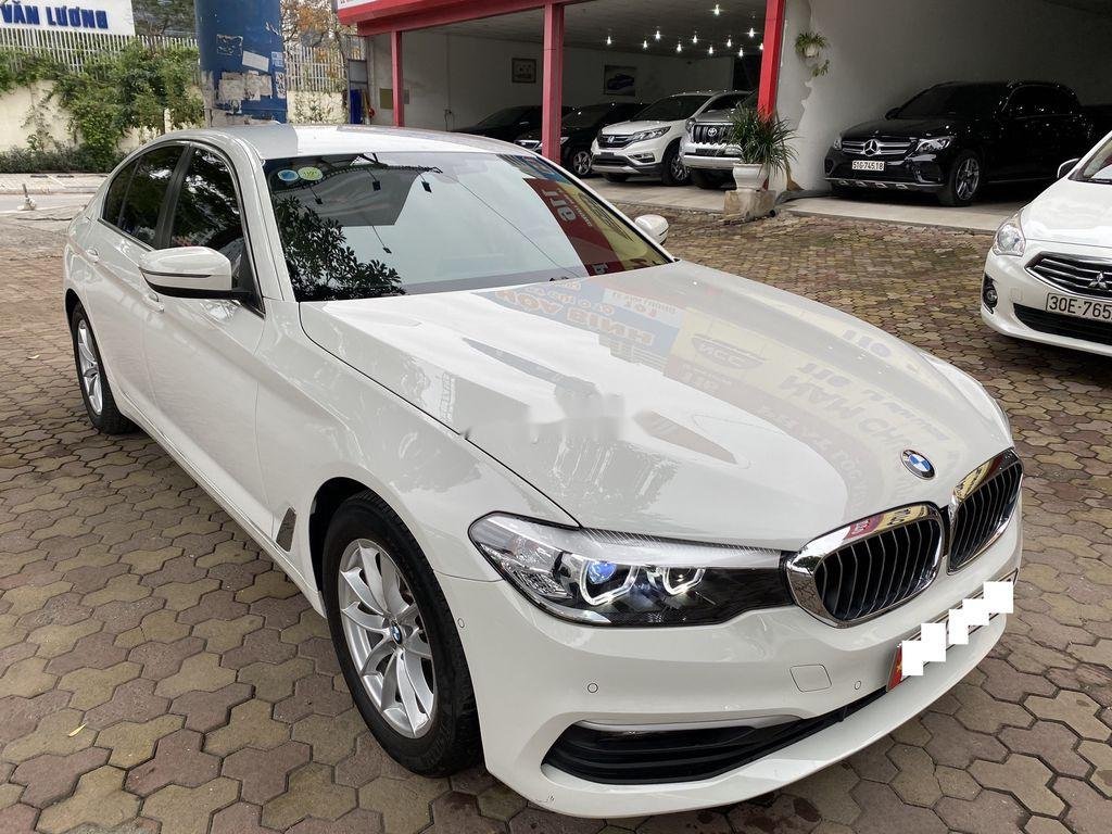 BMW 5 Series 2018 - Cần bán BMW 5 Series 520i năm 2018, màu trắng, nhập khẩu