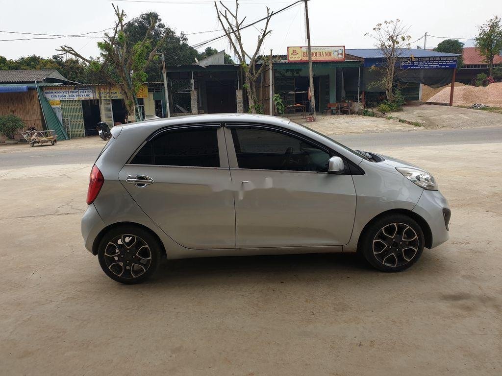 Kia Picanto   2014 - Cần bán gấp Kia Picanto 2014, màu bạc, giá chỉ 222 triệu