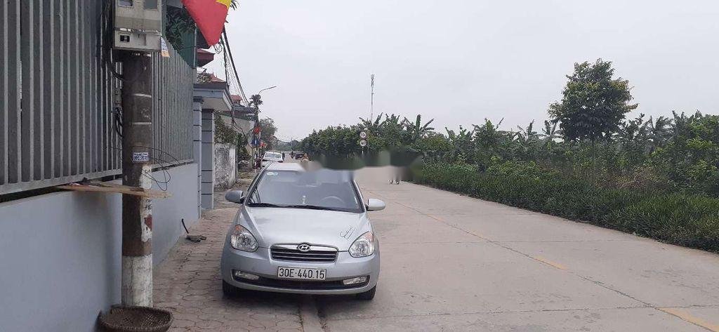 Hyundai Verna 2009 - Cần bán Hyundai Verna năm 2009, màu bạc, nhập khẩu nguyên chiếc, 275tr