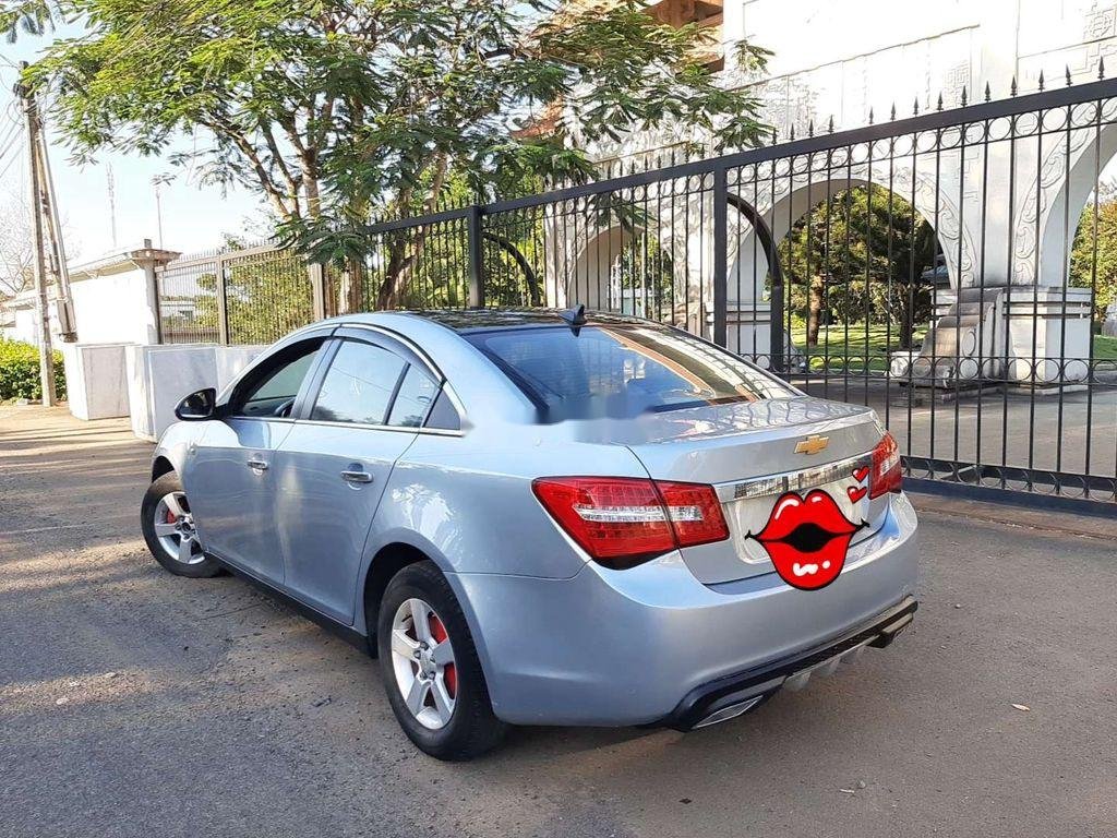 Chevrolet Cruze 2010 - Bán Chevrolet Cruze đời 2010 xe gia đình, giá chỉ 239 triệu