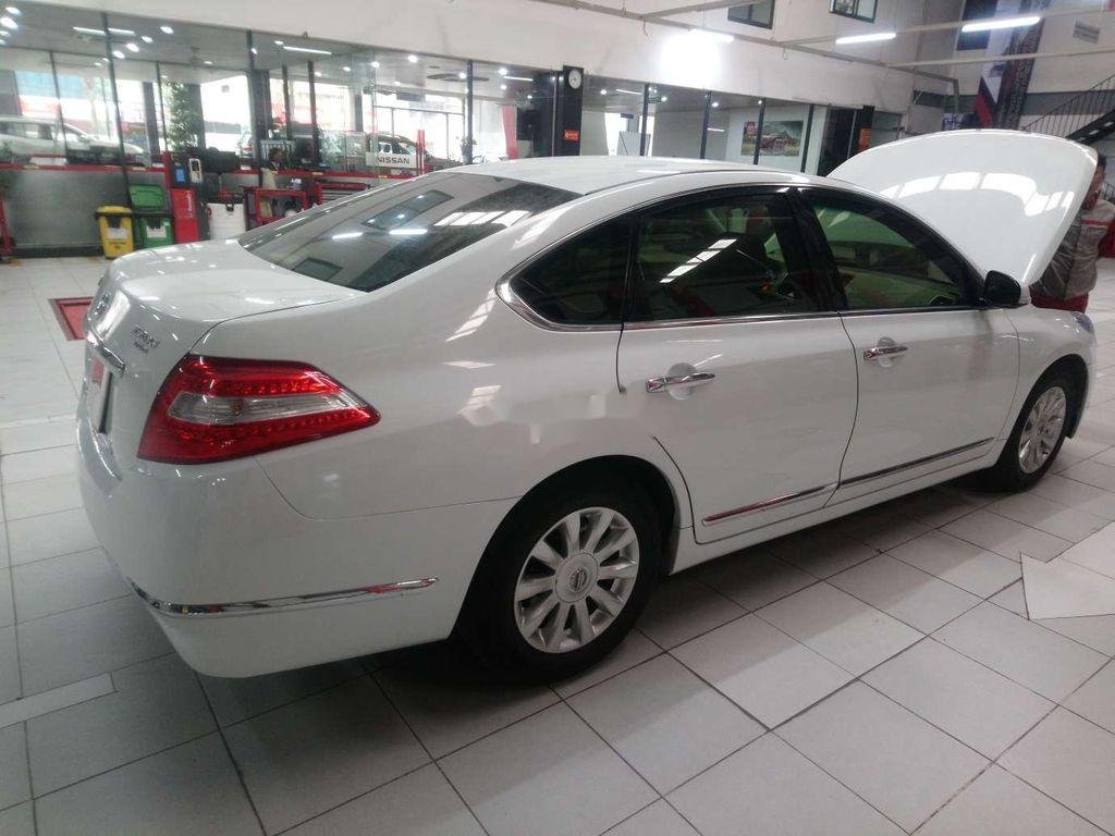 Nissan Teana 2011 - Bán xe Nissan Teana 2.0 năm 2011, màu trắng, nhập khẩu tại Nhật