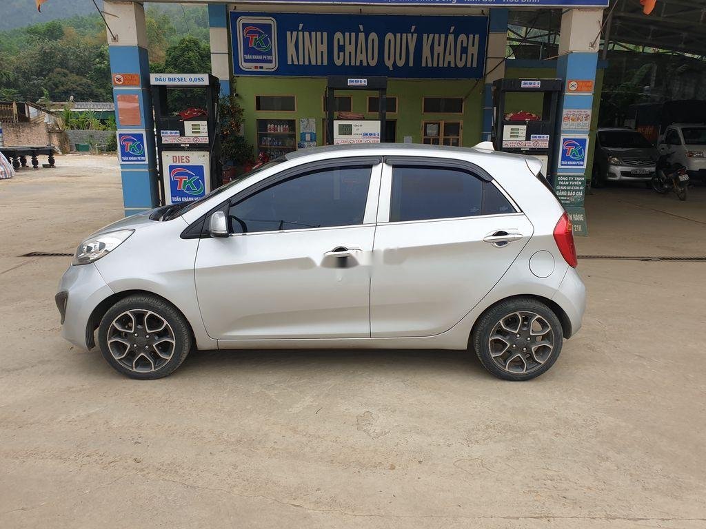 Kia Picanto   2014 - Cần bán gấp Kia Picanto 2014, màu bạc, giá chỉ 222 triệu