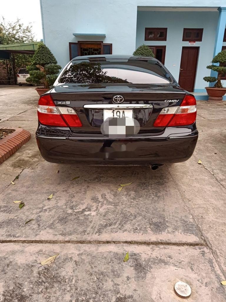 Toyota Camry 2002 - Cần bán Toyota Camry năm 2002, màu đen