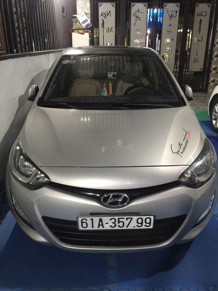 Hyundai i20 2014 - Bán Hyundai i20 năm sản xuất 2014, nhập khẩu, 325tr