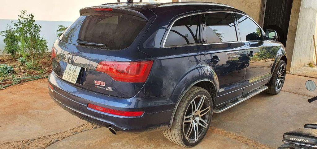 Audi Q7 2007 - Cần bán Audi Q7 AT năm sản xuất 2007, màu xanh lam, nhập khẩu nguyên chiếc