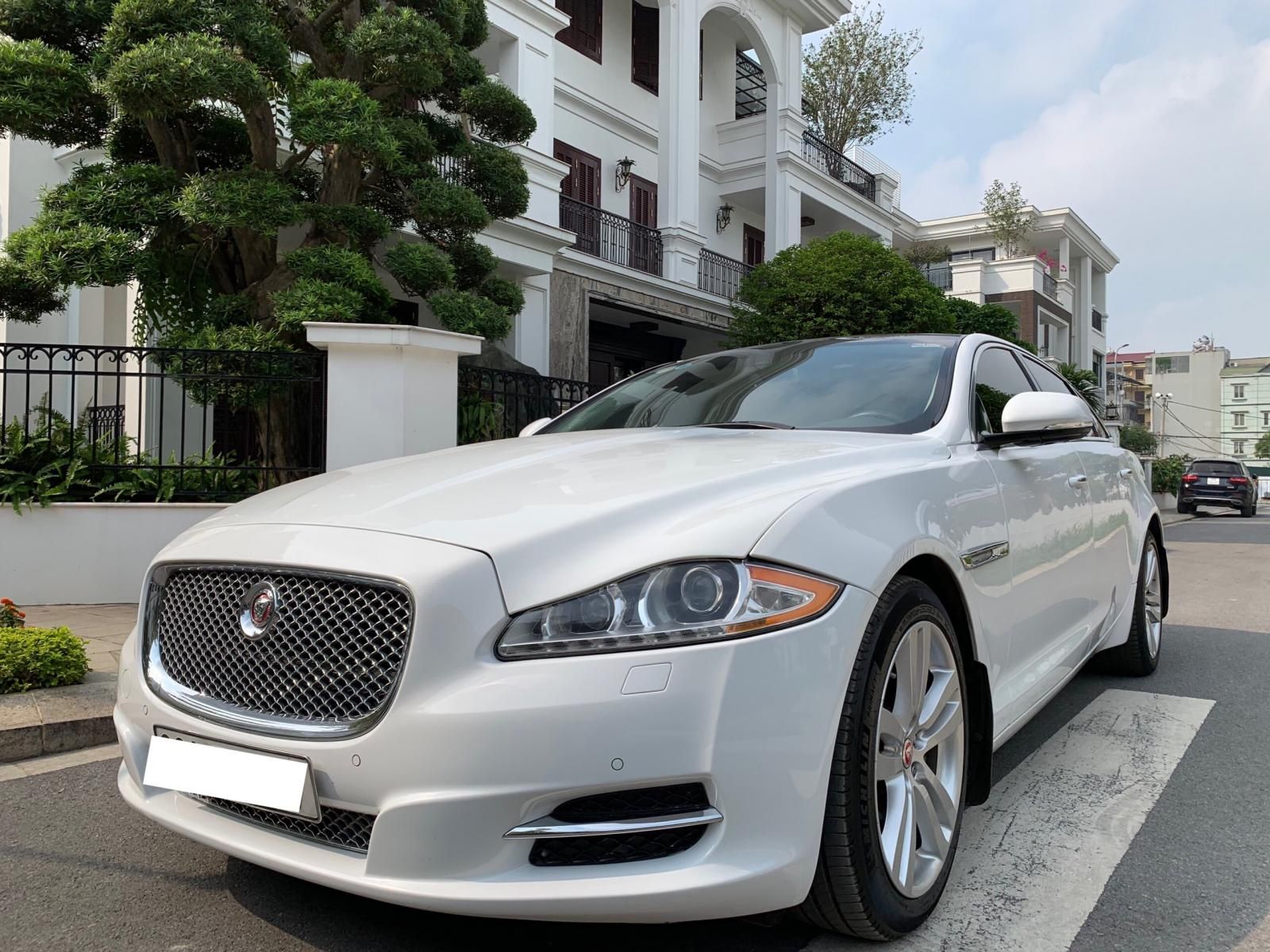 Jaguar XJL 2015 - Cần bán lại xe cũ Jaguar XJL đời 2015, giá rẻ, giao xe nhanh