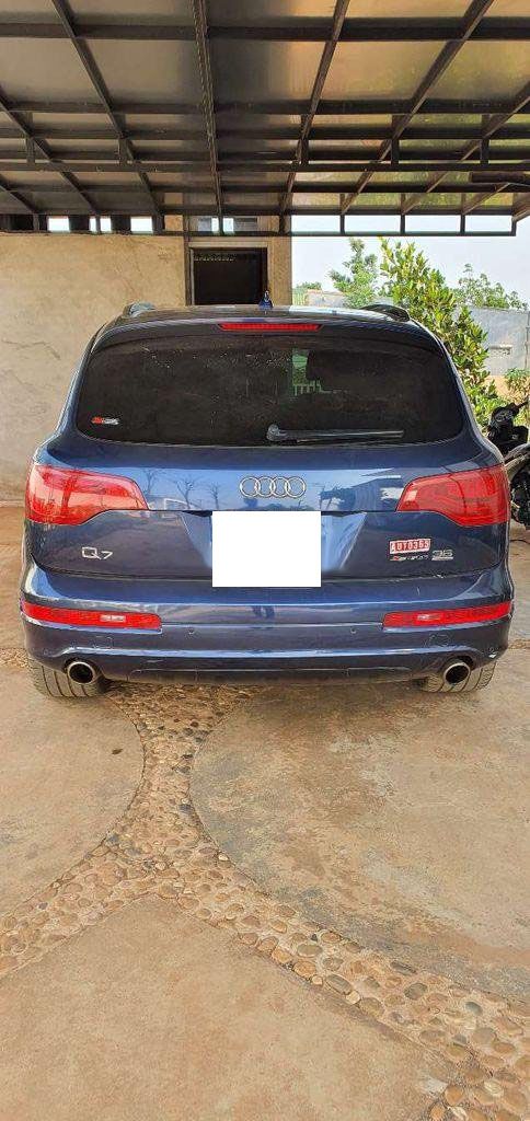 Audi Q7 2007 - Cần bán Audi Q7 AT năm sản xuất 2007, màu xanh lam, nhập khẩu nguyên chiếc