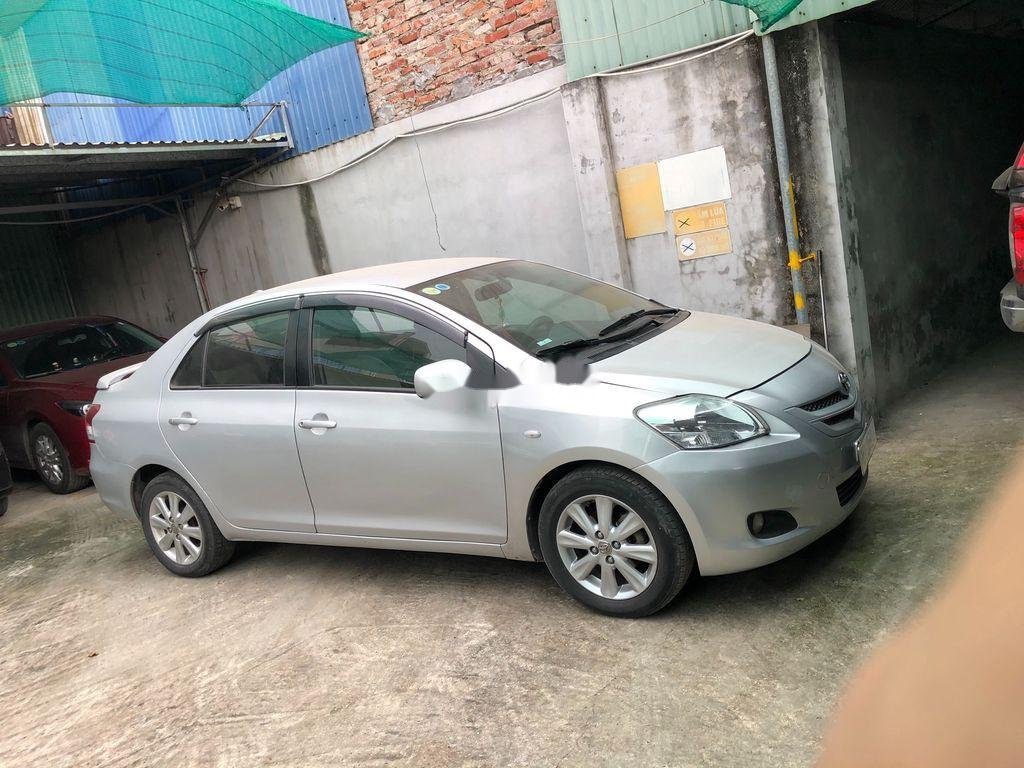 Toyota Yaris 2009 - Cần bán Toyota Yaris 1.3AT đời 2009, màu bạc, xe nhập chính chủ, giá 309tr