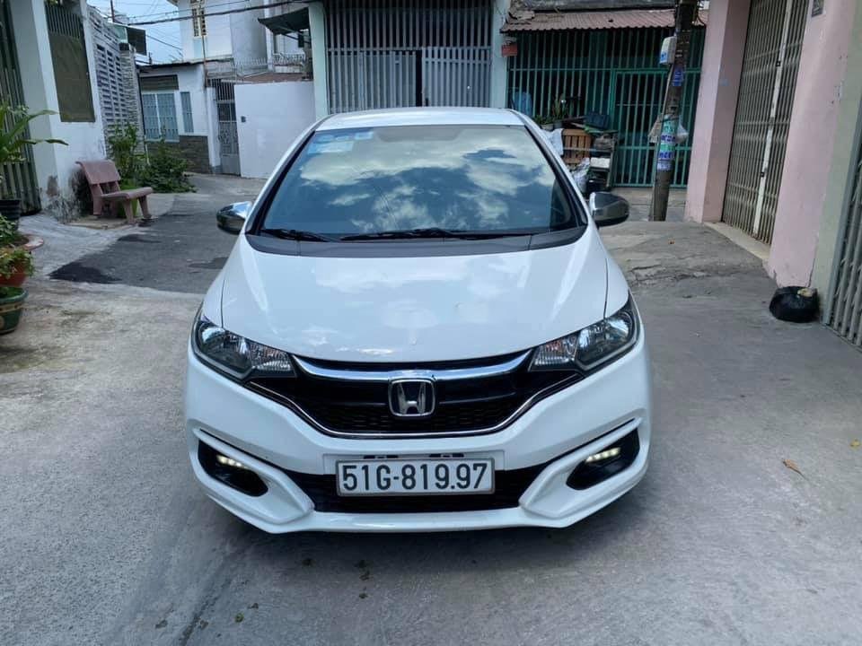 Honda Jazz 2018 - Bán Honda Jazz năm 2018, màu trắng, nhập khẩu nguyên chiếc chính chủ