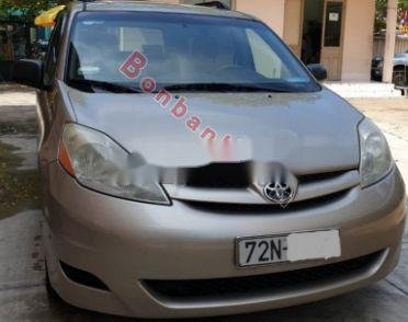 Toyota Sienna 2009 - Cần bán xe Toyota Sienna đời 2009, màu vàng chính chủ giá cạnh tranh