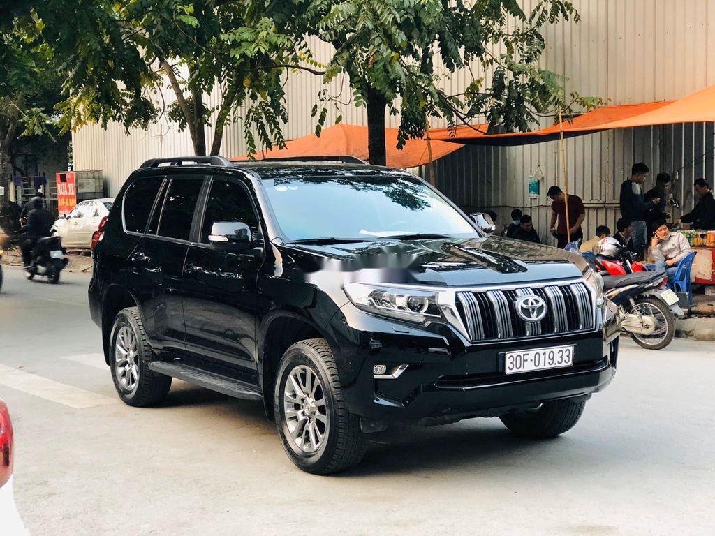 Toyota Prado 2017 - Bán xe Toyota Prado sản xuất 2017, màu đen, nhập khẩu nguyên chiếc