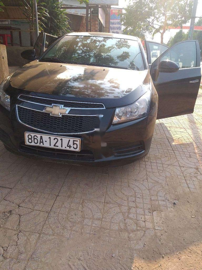 Chevrolet Cruze 2011 - Bán ô tô Chevrolet Cruze sản xuất 2011, màu đen, 260tr