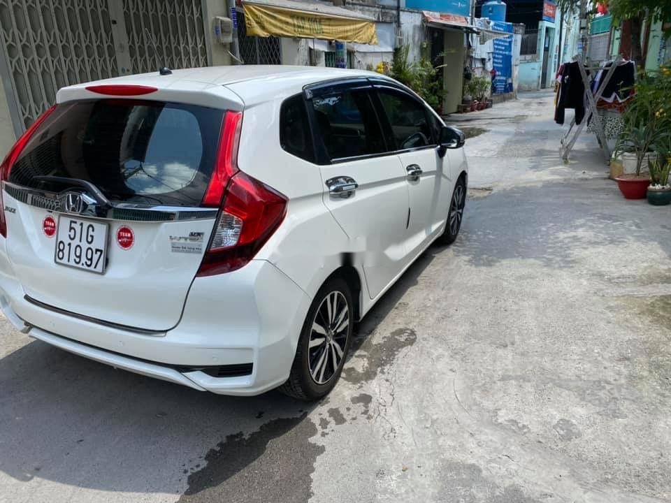 Honda Jazz 2018 - Bán Honda Jazz năm 2018, màu trắng, nhập khẩu nguyên chiếc chính chủ