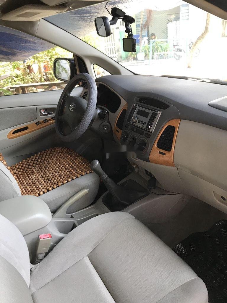 Toyota Innova     2009 - Cần bán xe cũ Toyota Innova sản xuất 2009