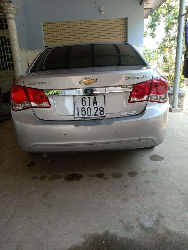 Chevrolet Cruze 2013 - Bán Chevrolet Cruze sản xuất AT 2013, nhập khẩu, số tự động