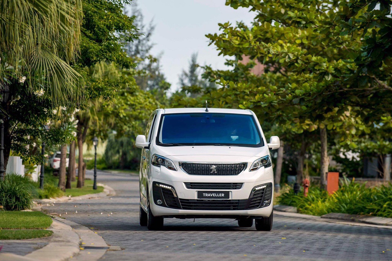 Peugeot Peugeot khác Traveller Luxury 2019 - Cần bán Peugeot Traveller Luxury đời 2019, màu trắng