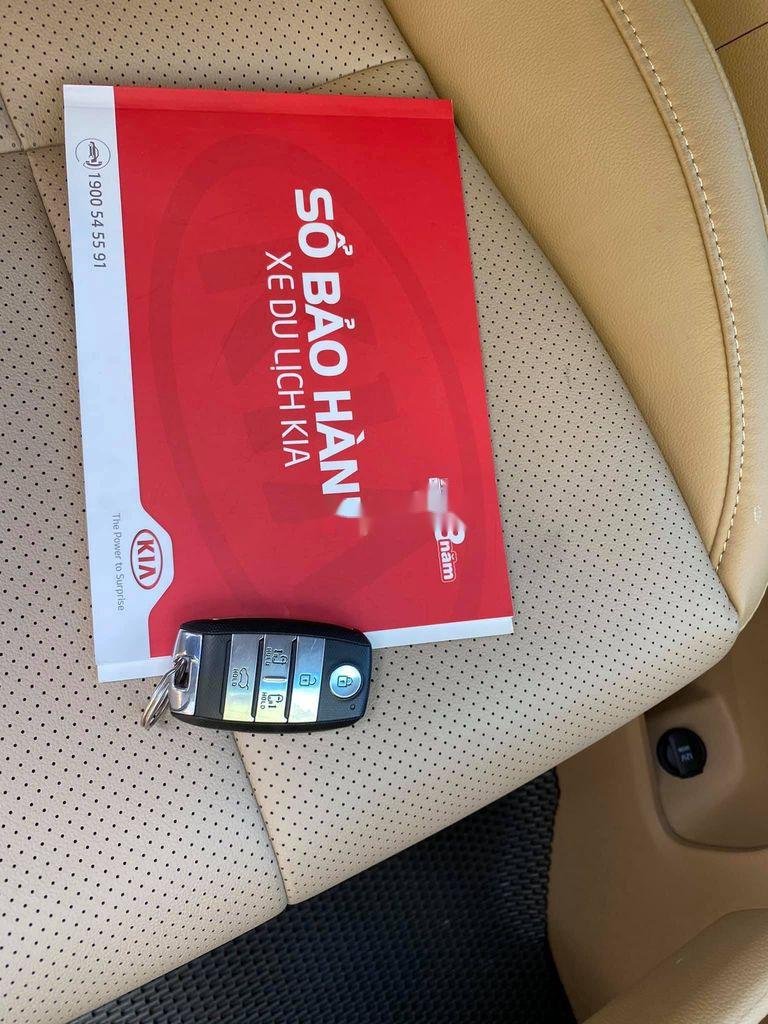 Kia Sedona   2019 - Bán xe Kia Sedona đời 2019, màu đỏ như mới