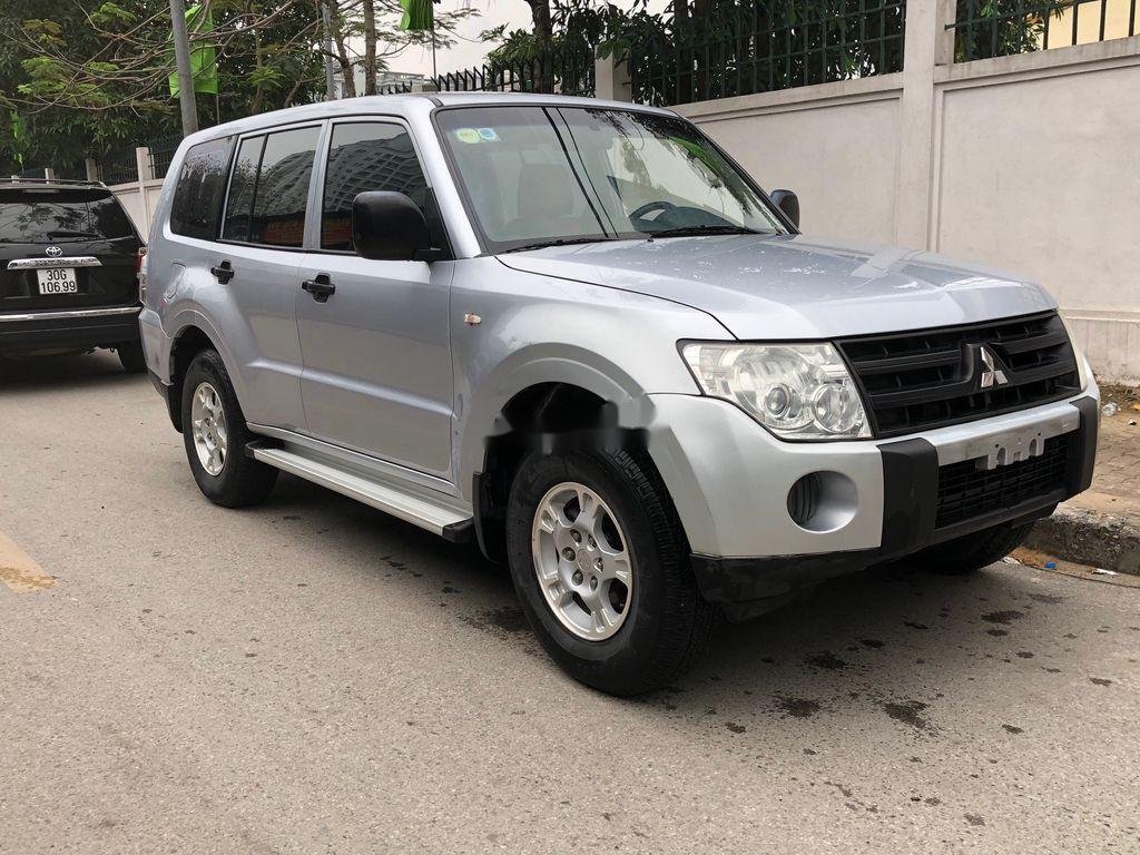 Mitsubishi Pajero 2008 - Cần bán lại xe Mitsubishi Pajero đời 2008, màu bạc, xe nhập