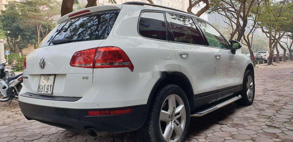 Volkswagen Touareg 2014 - Cần bán gấp Volkswagen Touareg 2014, màu trắng, nhập khẩu nguyên chiếc, giá chỉ 999 triệu