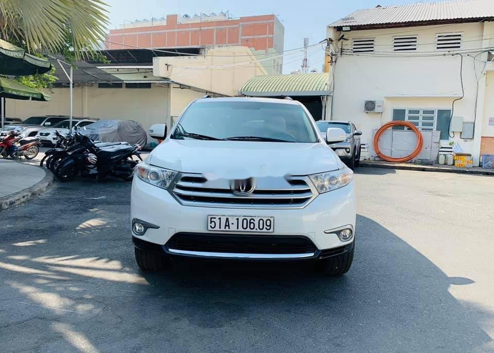 Toyota Highlander 2011 - Cần bán gấp Toyota Highlander đời 2011, màu trắng, xe nhập