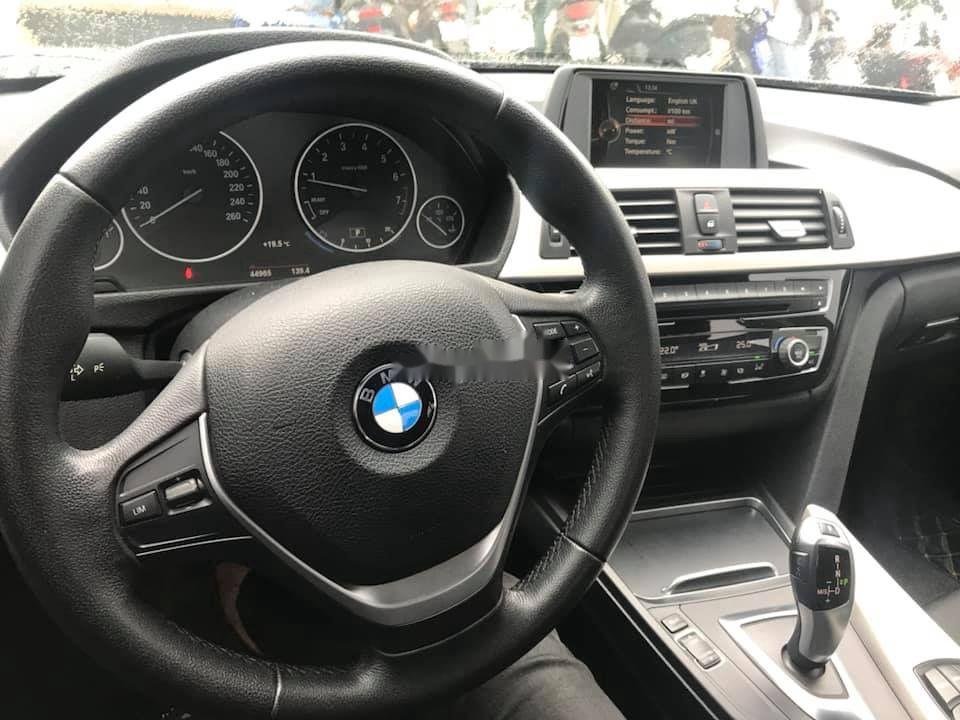 BMW 3 Series  320i   2016 - Bán ô tô cũ BMW 3 Series 320i đời 2017