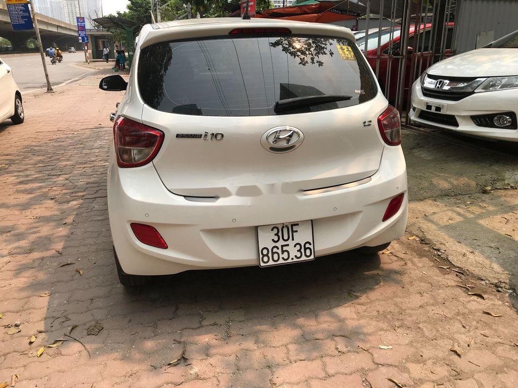 Hyundai Grand i10   2016 - Cần bán xe Hyundai Grand i10 sản xuất năm 2016, màu trắng, nhập khẩu 