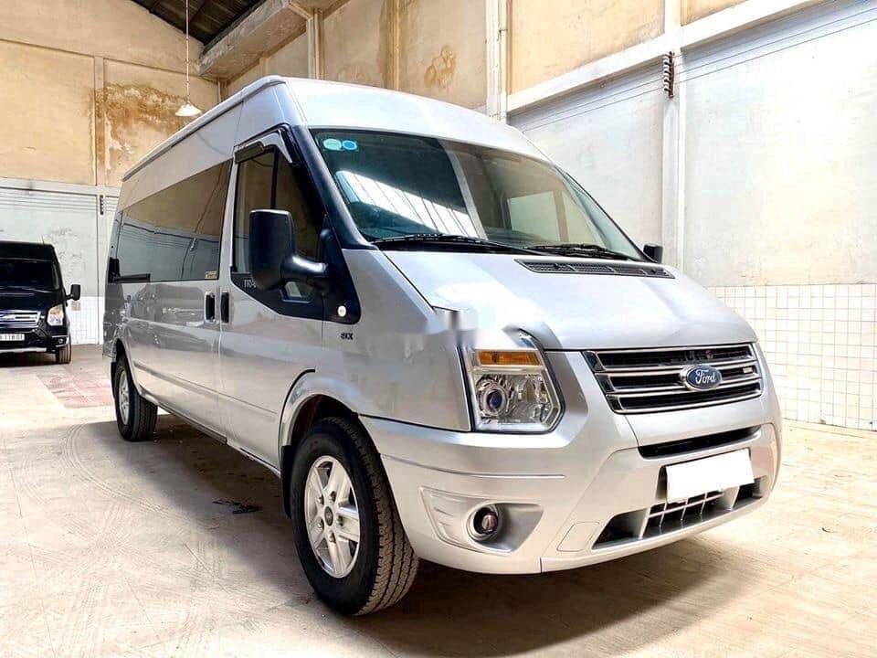 Ford Transit 2019 - Cần bán lại xe Ford Transit đời 2019, màu bạc, 640 triệu