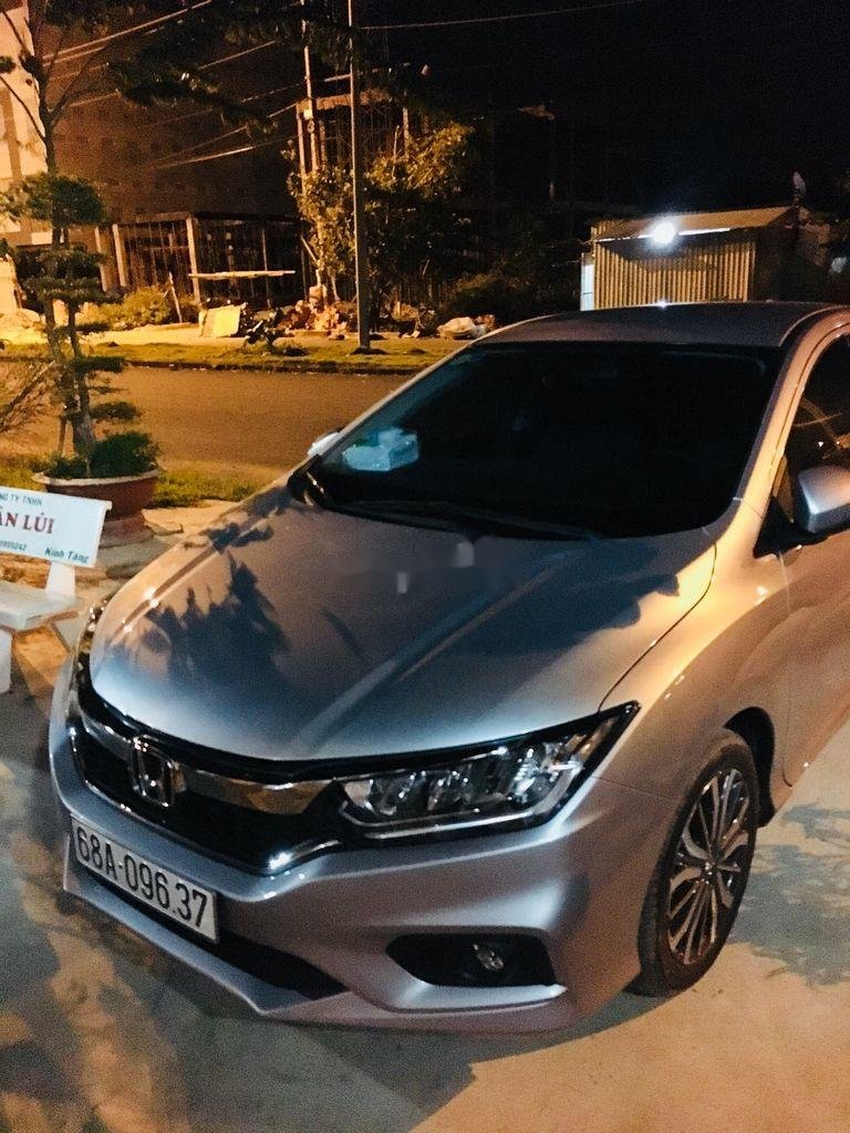 Honda City   2018 - Bán xe Honda City đời 2018, màu bạc, nhập khẩu còn mới, 530tr