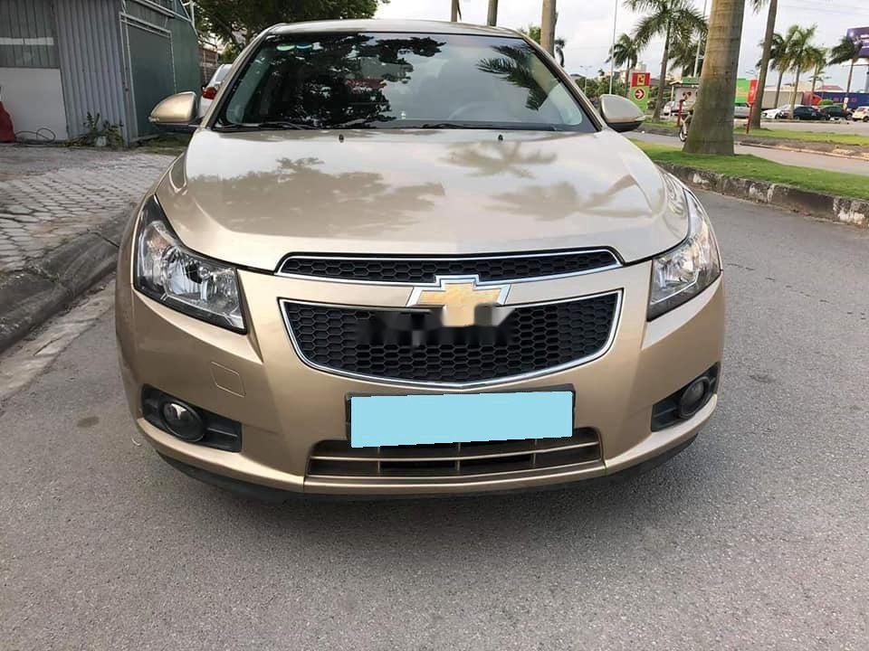 Chevrolet Cruze 2015 - Bán Chevrolet Cruze sản xuất 2015, màu vàng, giá tốt