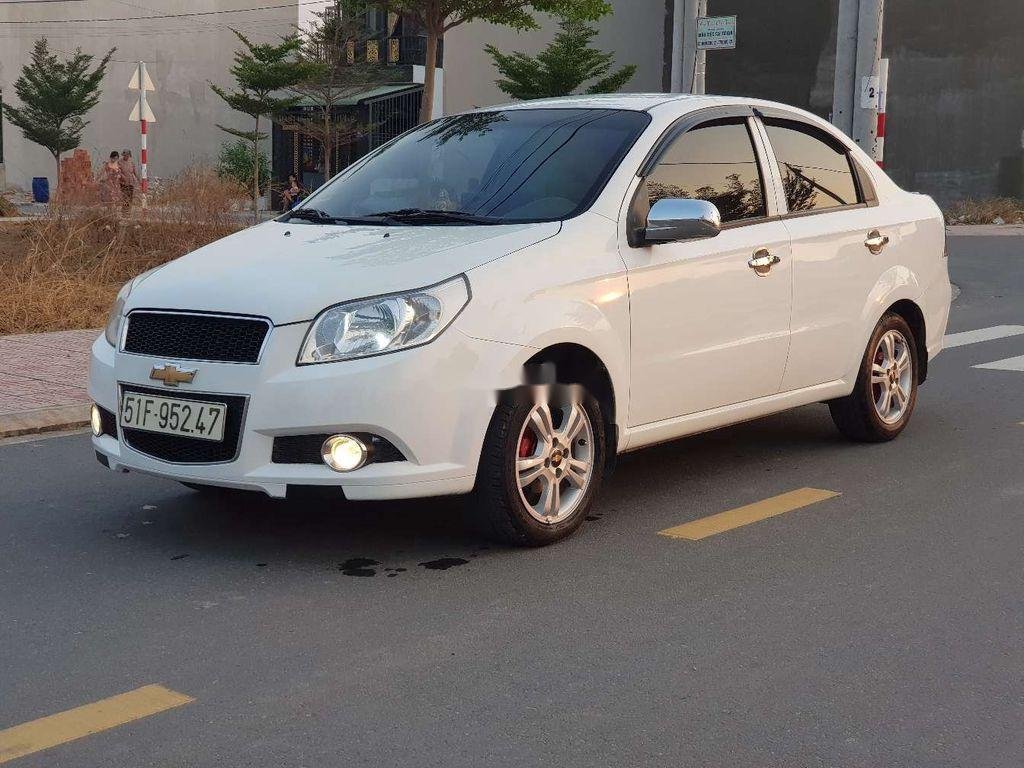 Chevrolet Aveo 2016 - Bán Chevrolet Aveo đời 2016, màu trắng, 265tr