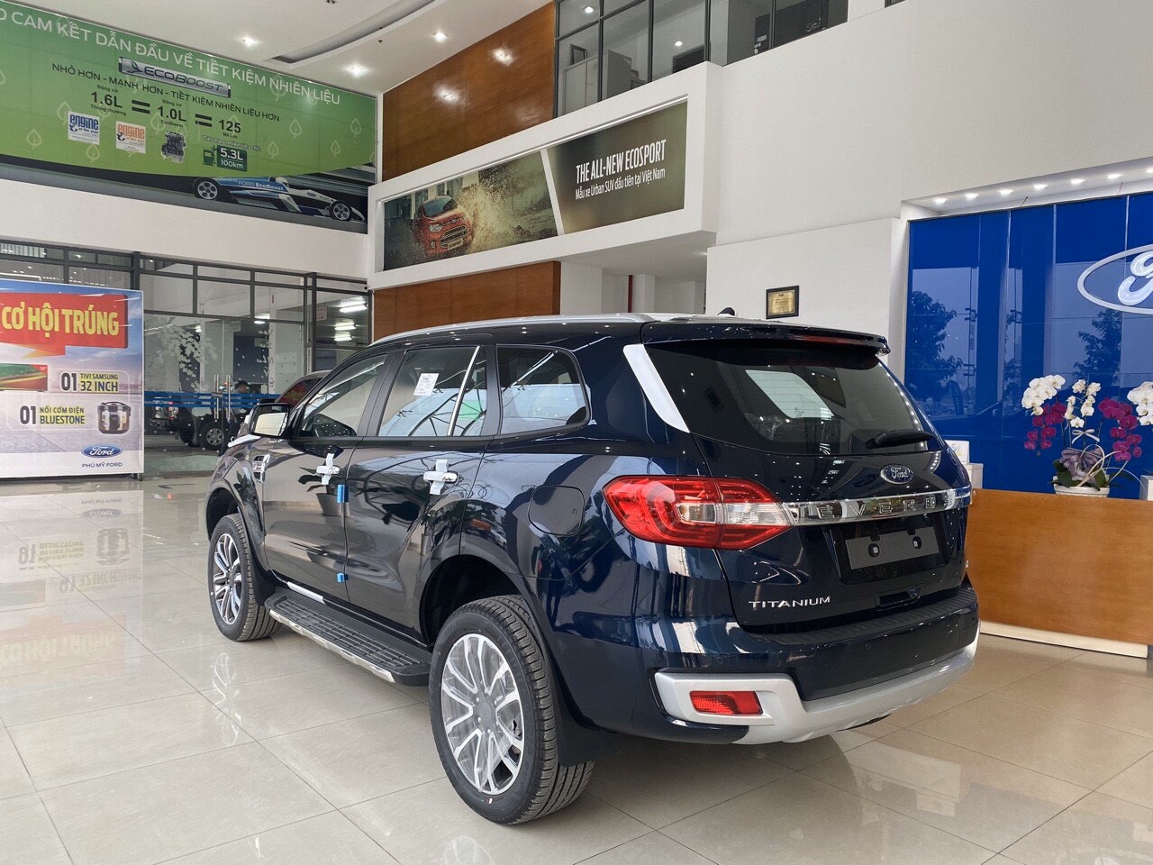 Ford Everest  Ambiente 2018 - Xả kho Ford Everest 2018 - quà tặng khủng - LH: 0388.145.415