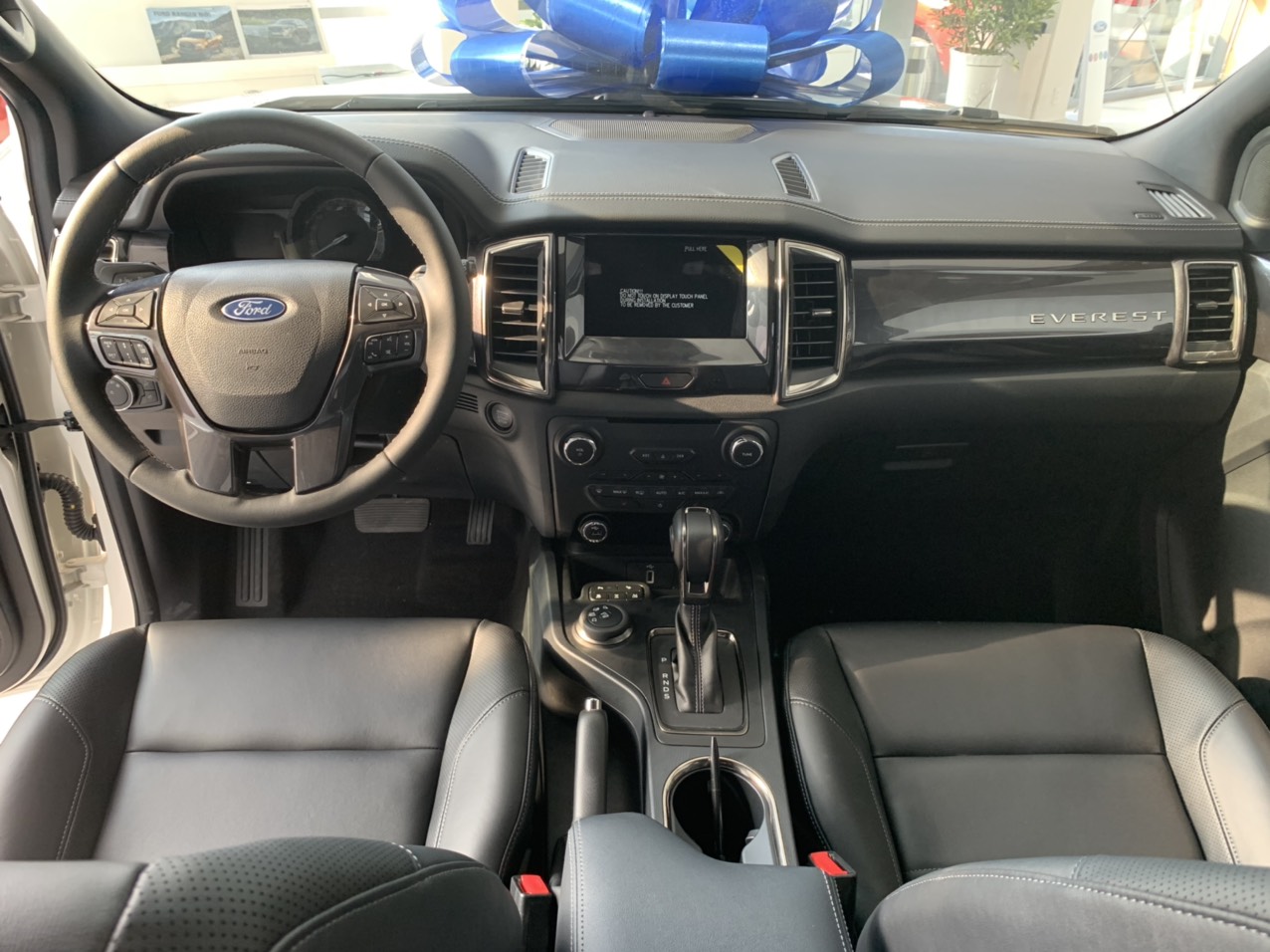 Ford Everest  Ambiente 2018 - Xả kho Ford Everest 2018 - quà tặng khủng - LH: 0388.145.415