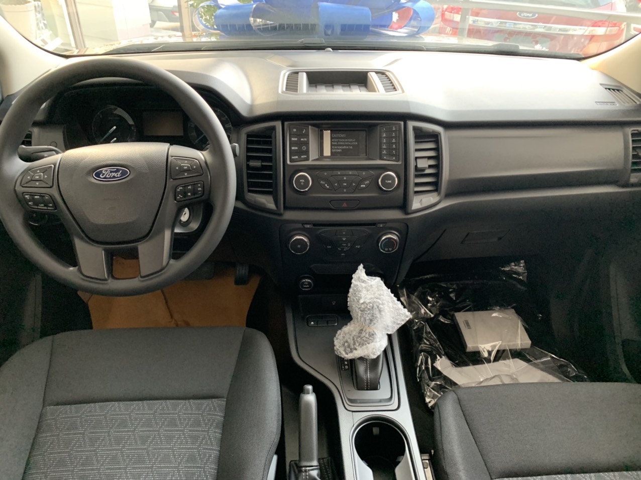 Ford Ranger   XLS 2.2 AT  2019 - Xả kho Ranger XLS - ưu đãi khủng - LH: 0388.145.415