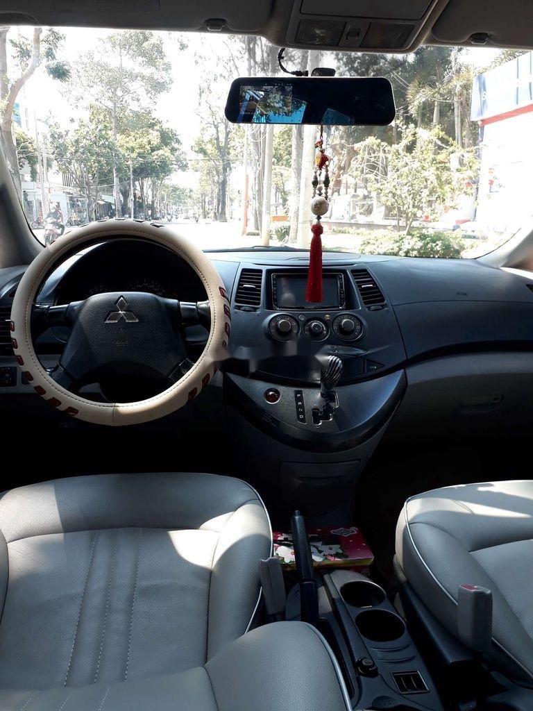 Mitsubishi Grandis  2.4AT 2005 - Cần bán Mitsubishi Grandis 2.4AT sản xuất năm 2005