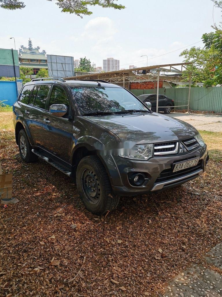 Mitsubishi Pajero 2016 - Bán xe Mitsubishi Pajero đời 2016, màu xám