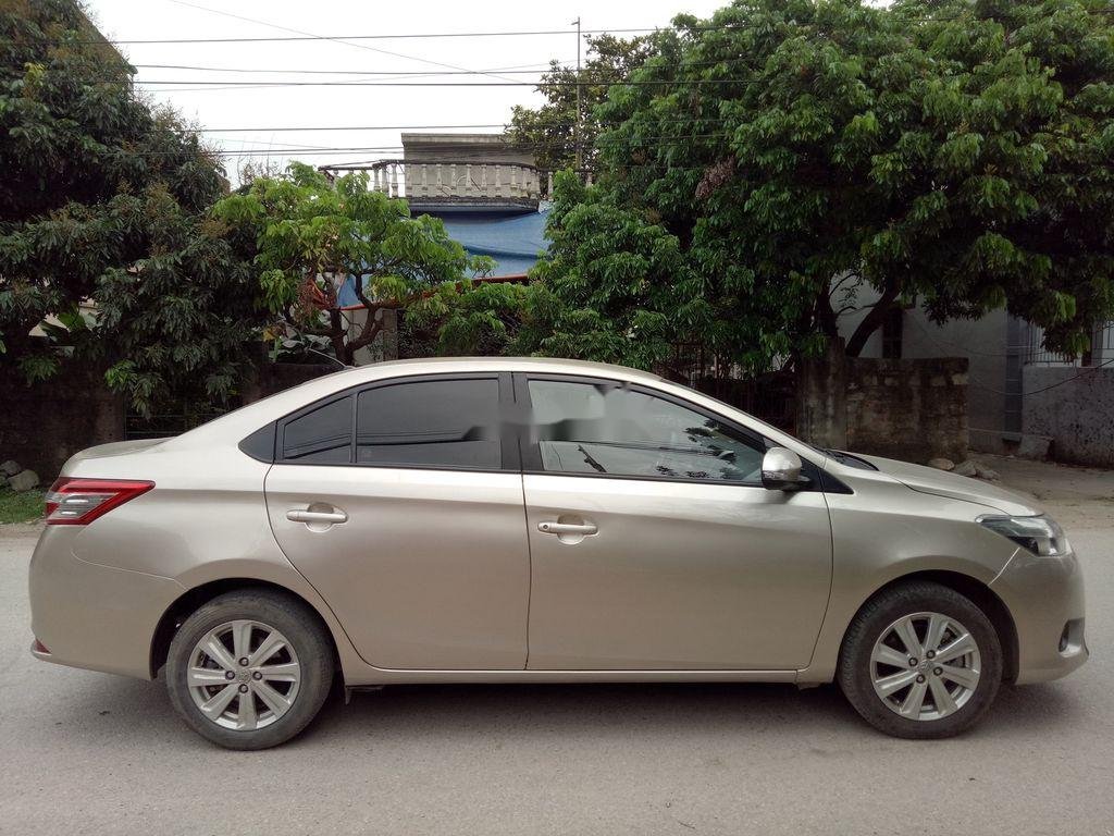 Toyota Vios 2017 - Bán Toyota Vios năm sản xuất 2017, màu vàng