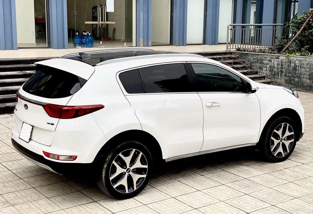 Kia Sportage 2015 - Bán Kia Sportage năm sản xuất 2015, màu trắng, nhập khẩu nguyên chiếc, giá 796tr