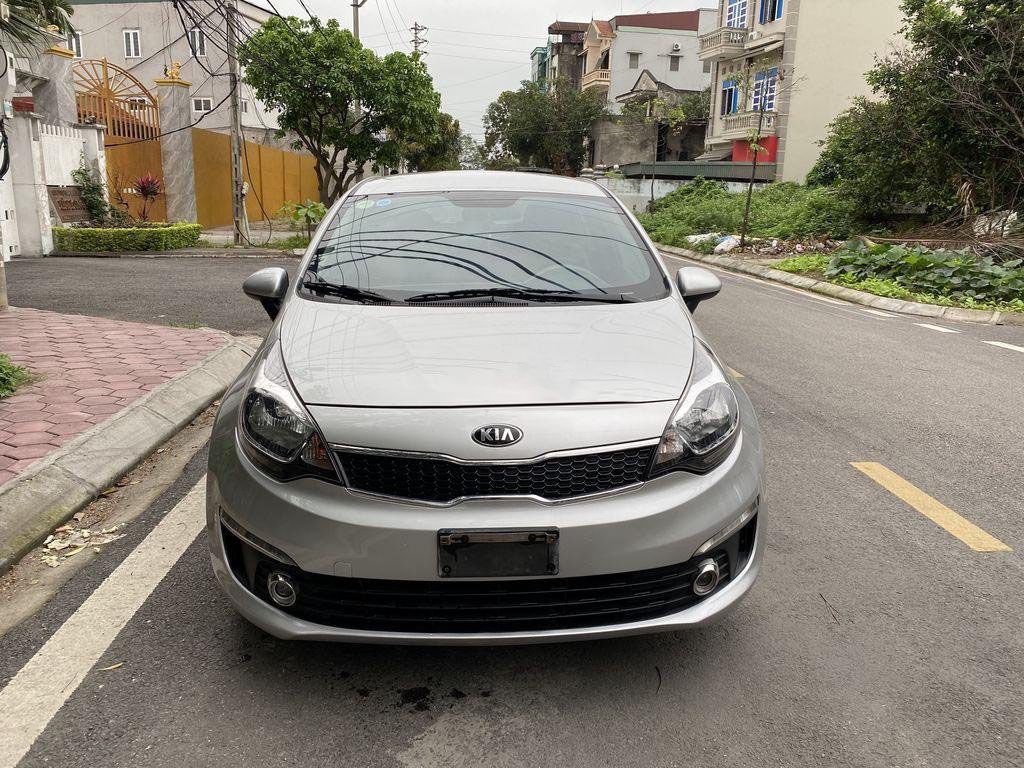 Kia Rio 2016 - Cần bán lại xe Kia Rio sản xuất 2016, màu bạc, nhập khẩu giá cạnh tranh