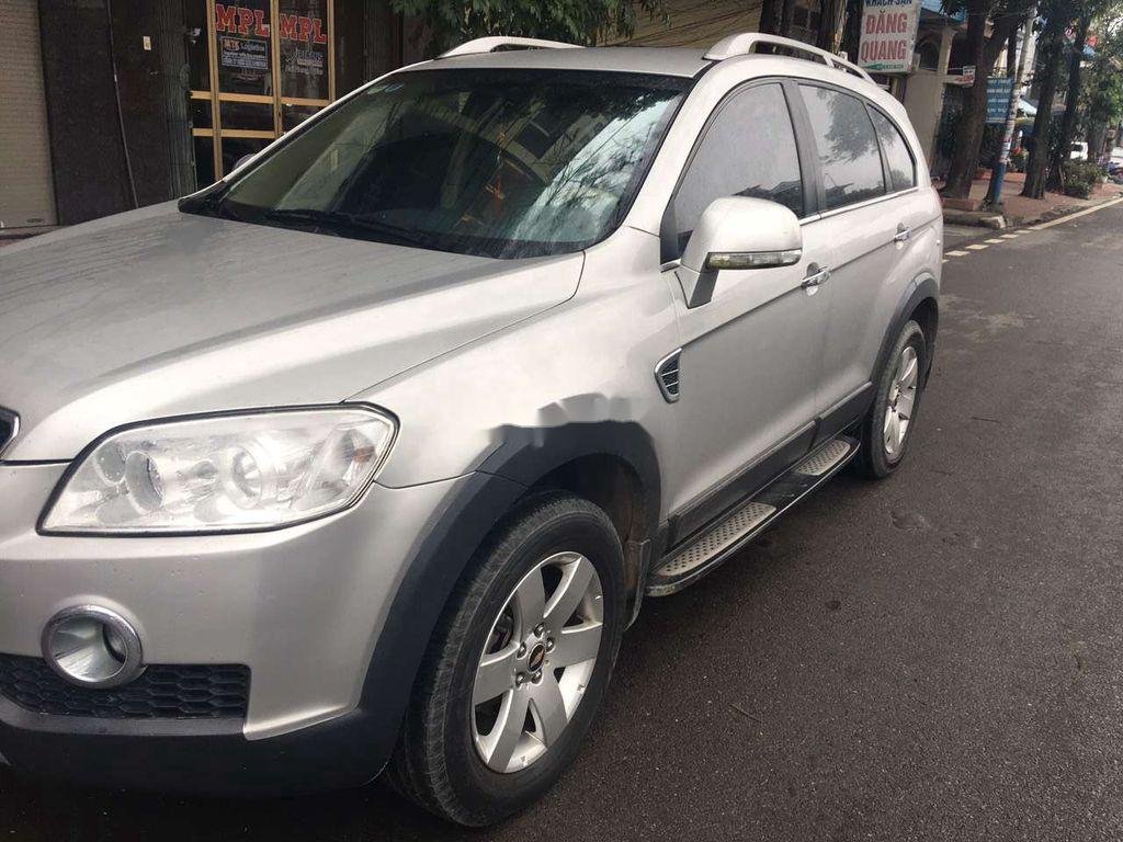 Chevrolet Captiva   2008 - Bán xe Chevrolet Captiva đời 2008, màu bạc, giá tốt