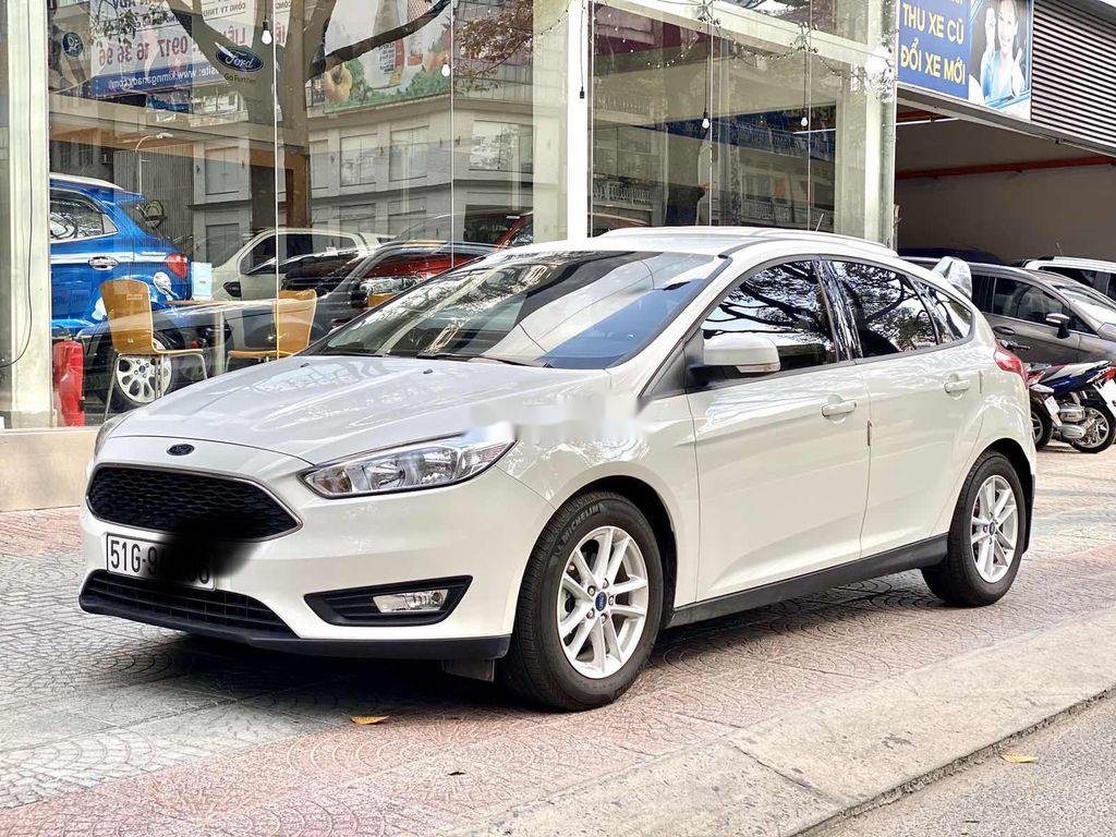 Ford Focus 2019 - Cần bán lại xe Ford Focus Trend 1.5 Turbo sản xuất 2019, màu trắng