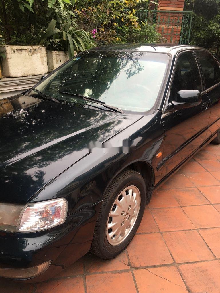 Honda Accord 1995 - Cần bán lại xe Honda Accord năm 1995, màu đen, nhập khẩu nguyên chiếc