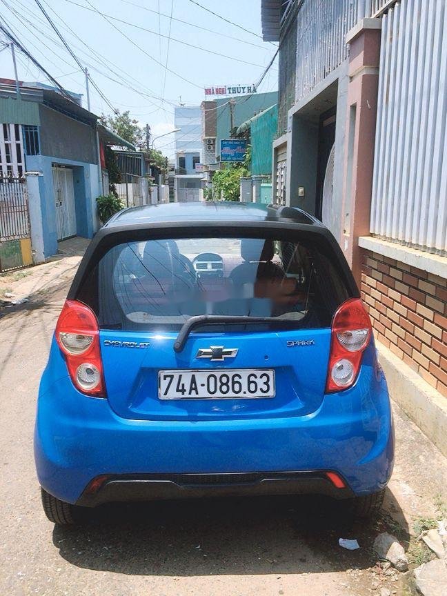 Chevrolet Spark 2015 - Bán xe Chevrolet Spark đời 2015, màu xanh lam