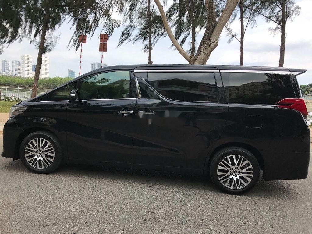 Toyota Alphard   2016 - Bán ô tô Toyota Alphard năm sản xuất 2016, màu đen, xe nhập xe gia đình