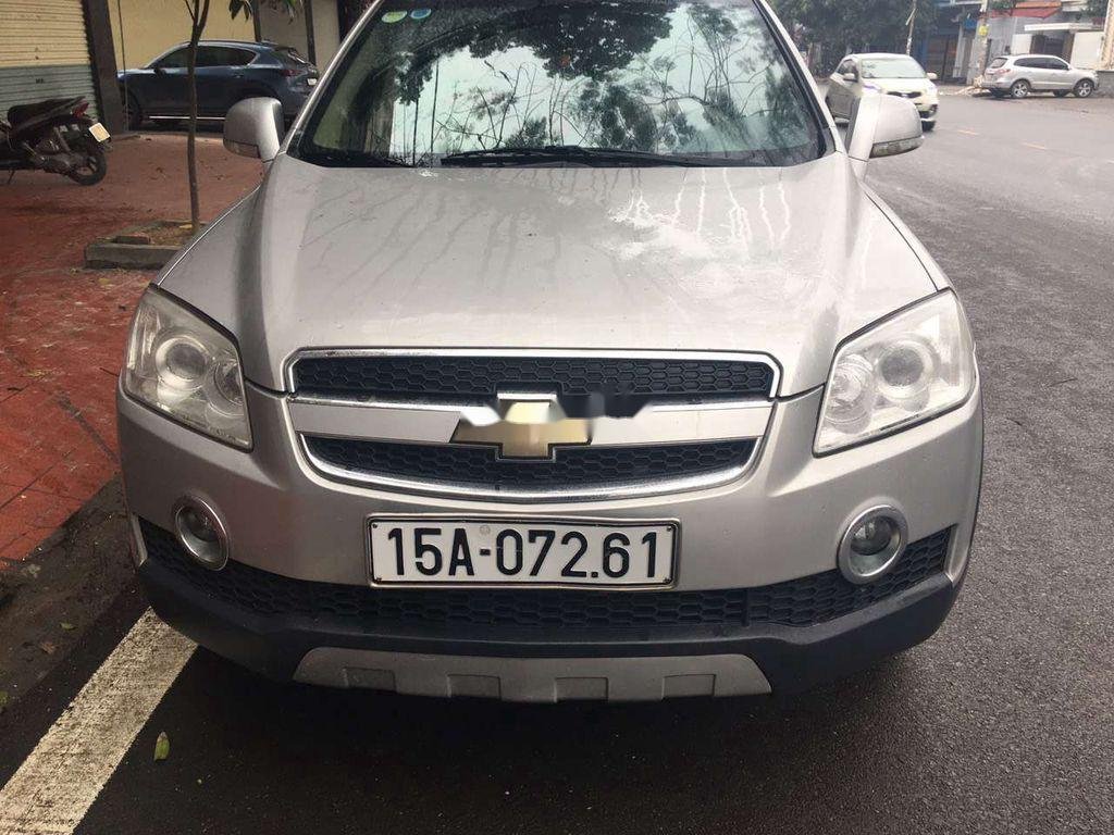 Chevrolet Captiva   2008 - Bán xe Chevrolet Captiva đời 2008, màu bạc, giá tốt